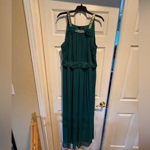 Sangria Green Evening Gown 18W Beaded Shoulders Plus Size Formal Dress